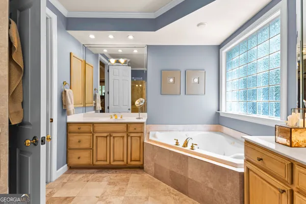 $919,900 | 209 River Oaks Drive, LaGrange, GA 30240