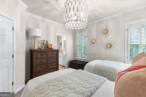 $919,900 | 209 River Oaks Drive, LaGrange, GA 30240