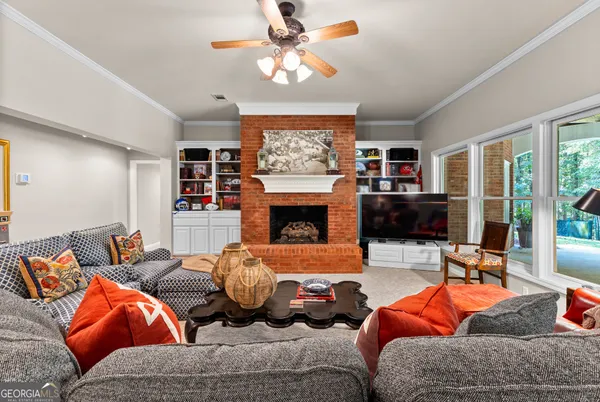 $919,900 | 209 River Oaks Drive, LaGrange, GA 30240