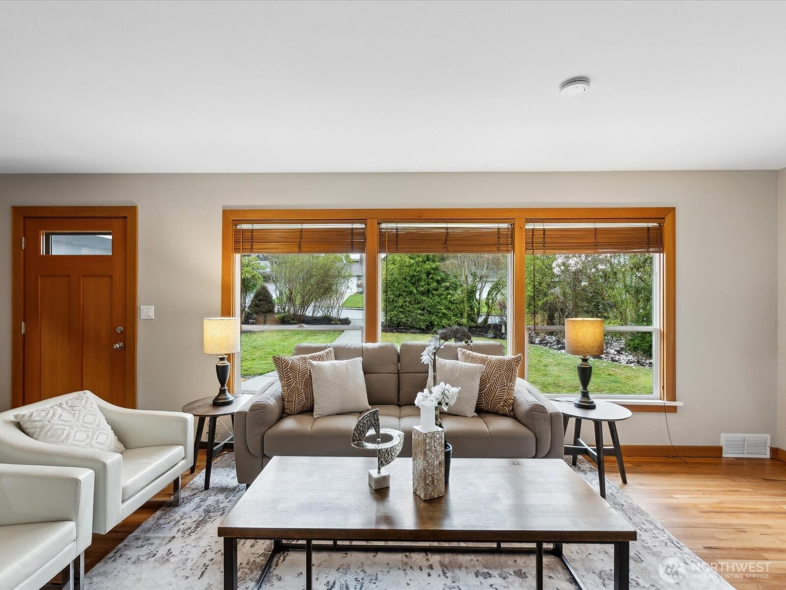 601 Colby Avenue Everett, WA 98201 - Photo 2 of 40