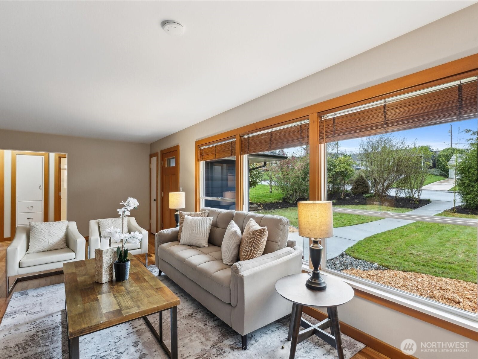 601 Colby Avenue Everett, WA 98201 - Photo 3 of 40