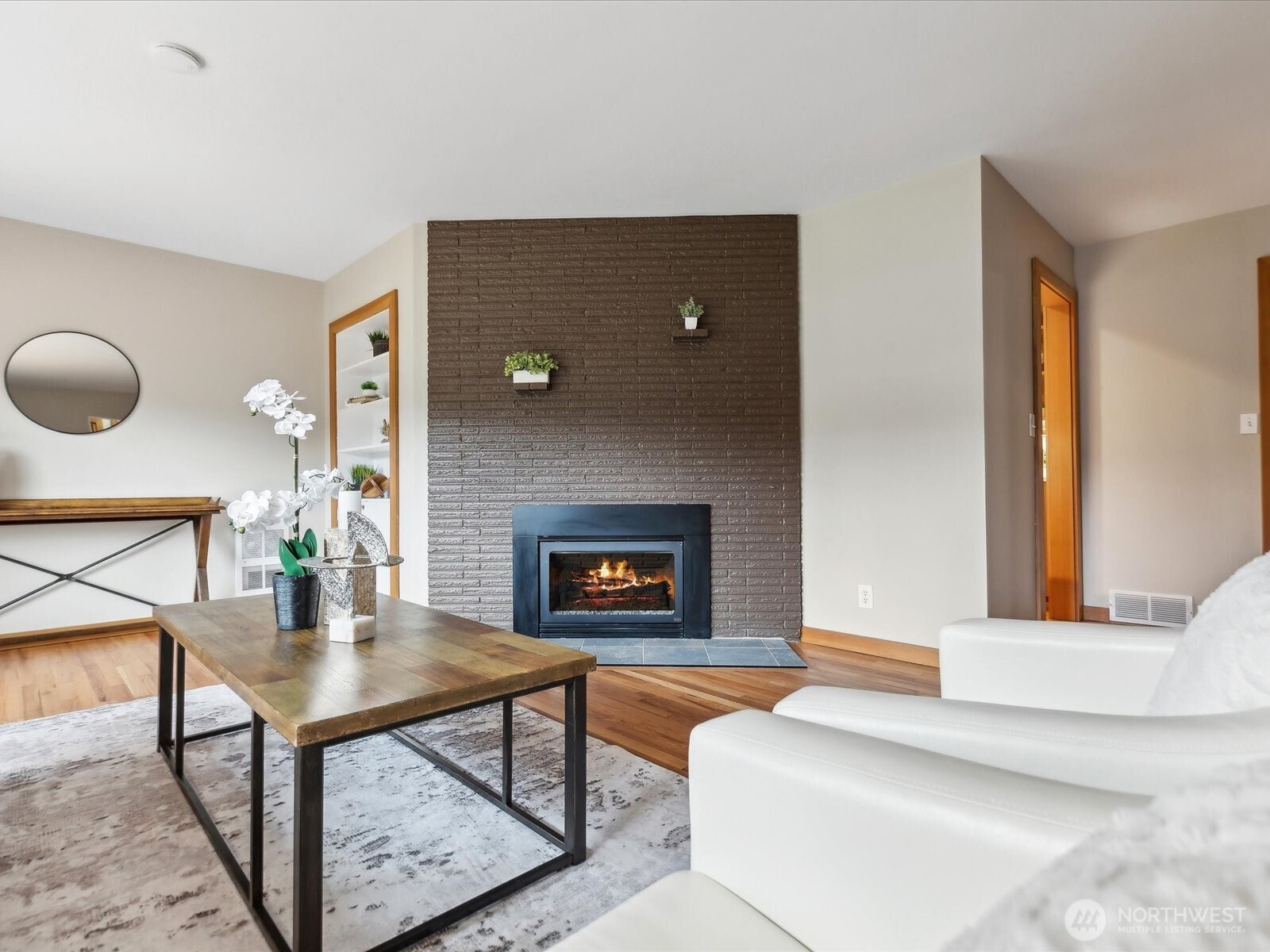 601 Colby Avenue Everett, WA 98201 - Photo 7 of 40