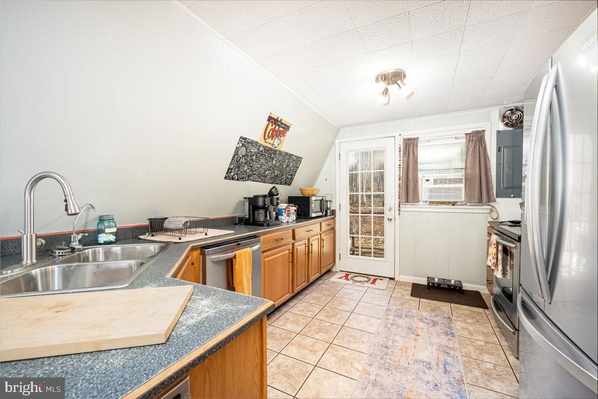 14141 Roberts Road Hancock, MD 21750 - Photo 20 of 38