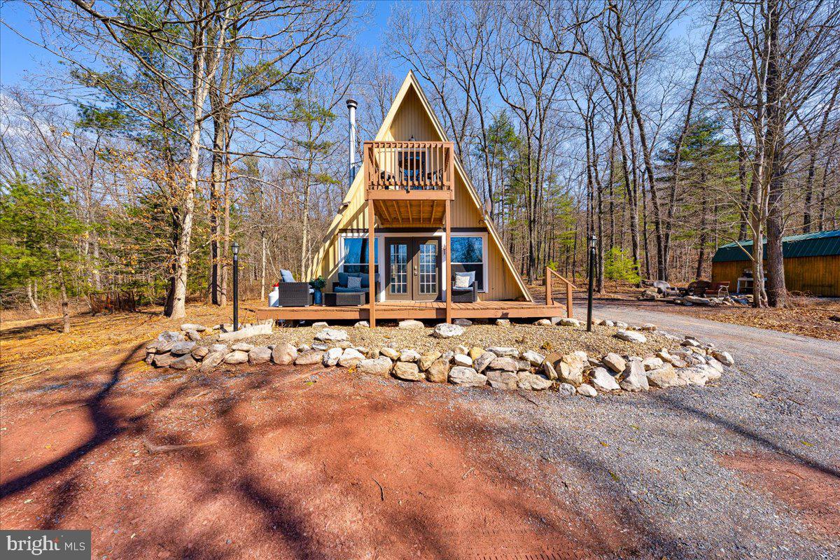 14141 Roberts Road Hancock, MD 21750 - Photo 3 of 38