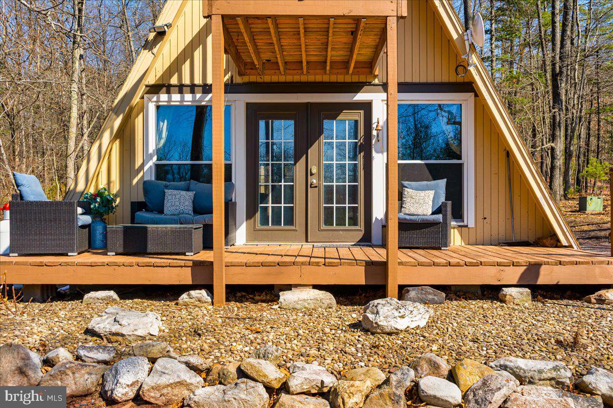 14141 Roberts Road Hancock, MD 21750 - Photo 4 of 38