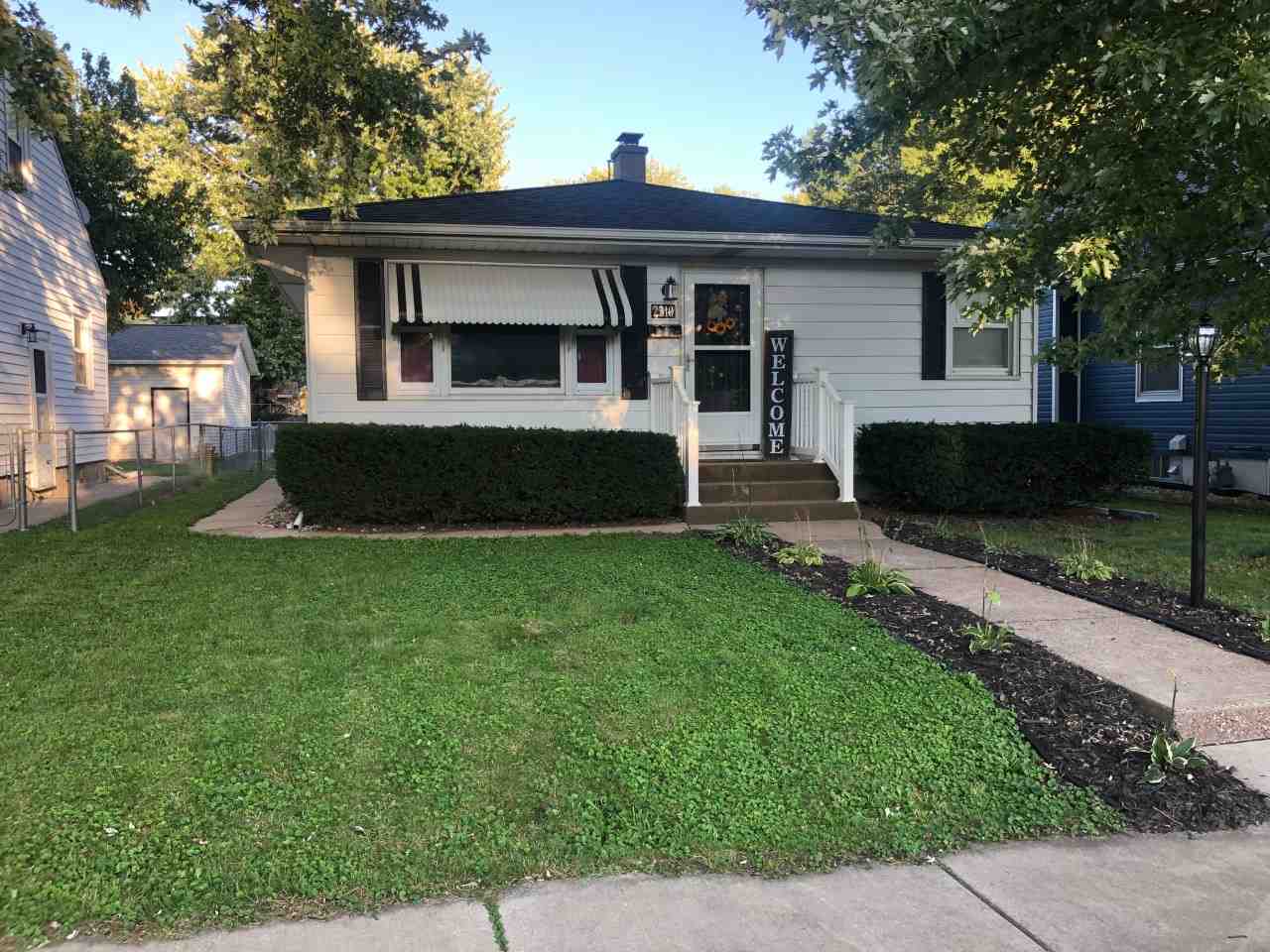 2310 3rd Street Moline, IL 61265 - Photo 2 of 24 Gallery Image 2