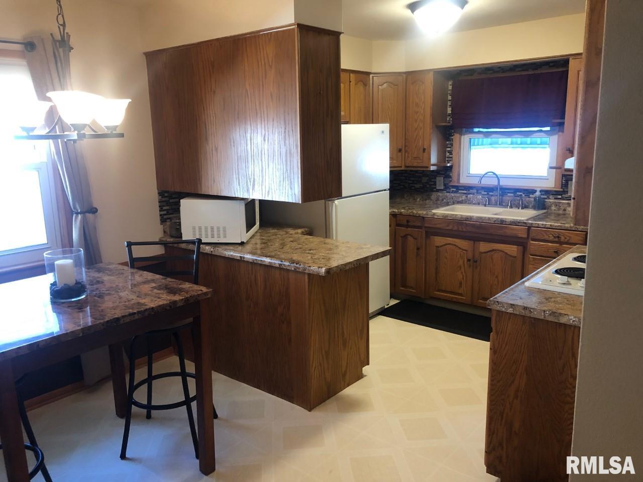 2310 3rd Street Moline, IL 61265 - Photo 8 of 24 Gallery Image 8
