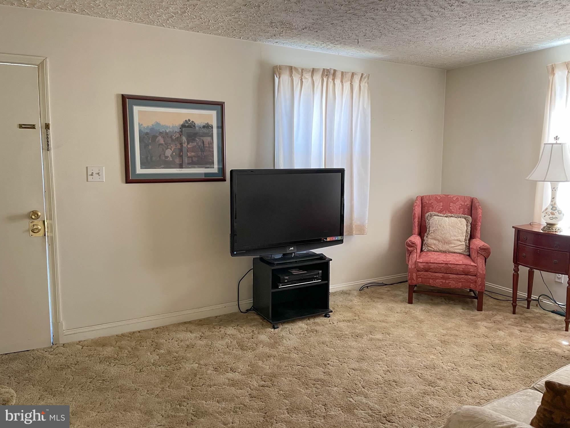 8300 Oakleigh Road Baltimore, MD 21234 - Photo 5 of 41