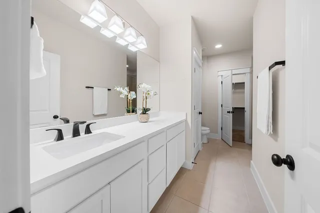 $2,200 | 13501 Metric Boulevard, Unit 8, Austin, TX 78727