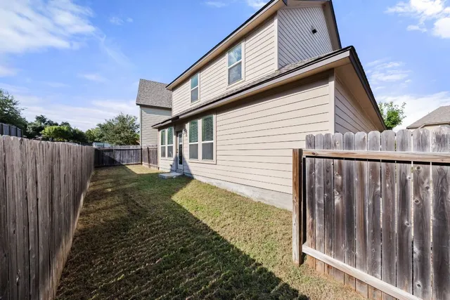 $2,200 | 13501 Metric Boulevard, Unit 8, Austin, TX 78727