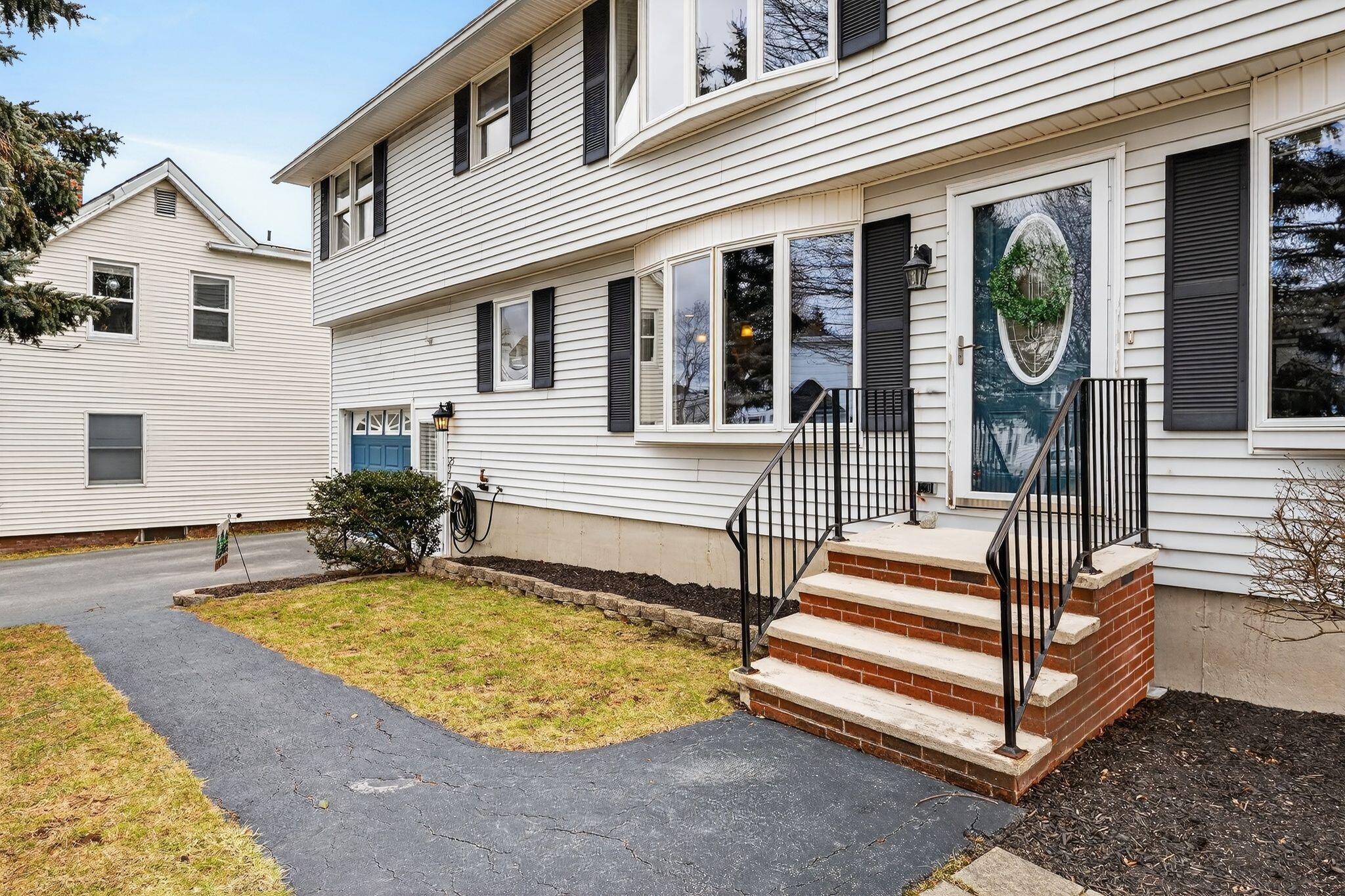 25 Ray Street Biddeford, ME 04005 - Photo 4 of 73 25_Ray_St_008