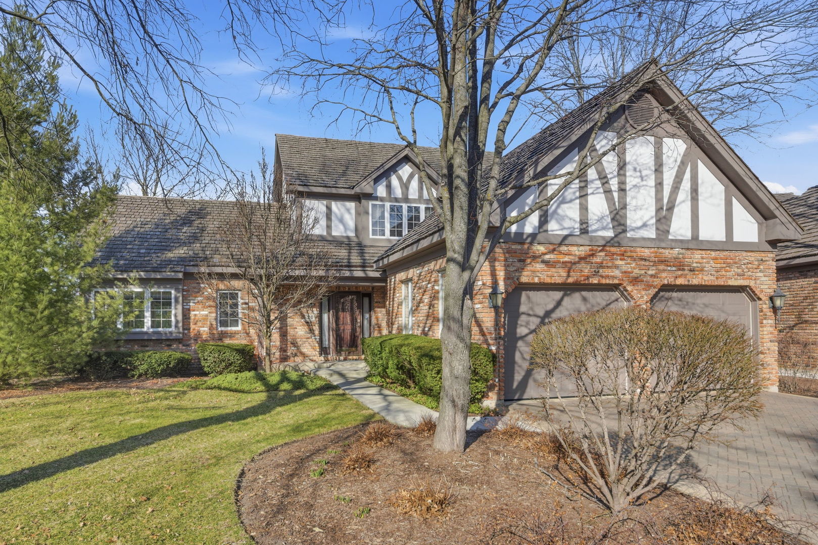 26 Lake Ridge Club Drive Burr Ridge, IL 60527 - Photo 1 of 38