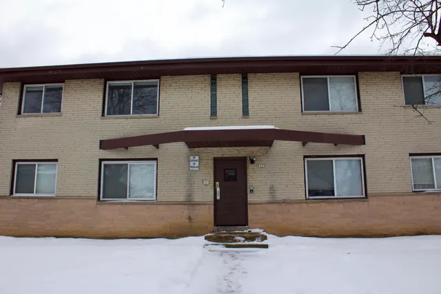 $875 | 9335 West Sheridan Avenue, Unit 2, Milwaukee, WI 53225