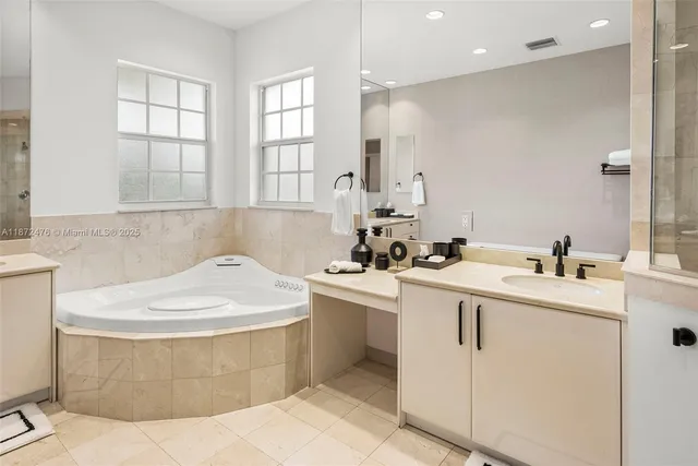 $22,500 | 3802 Northeast 199th Terrace, Unit 3802, Aventura, FL 33180