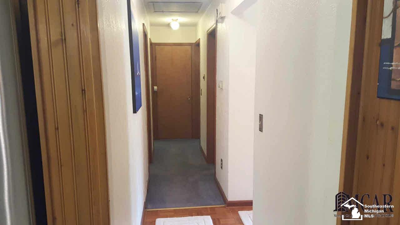 2760 West Erie Road Temperance, MI 48182 - Photo 14 of 34 Hall Way