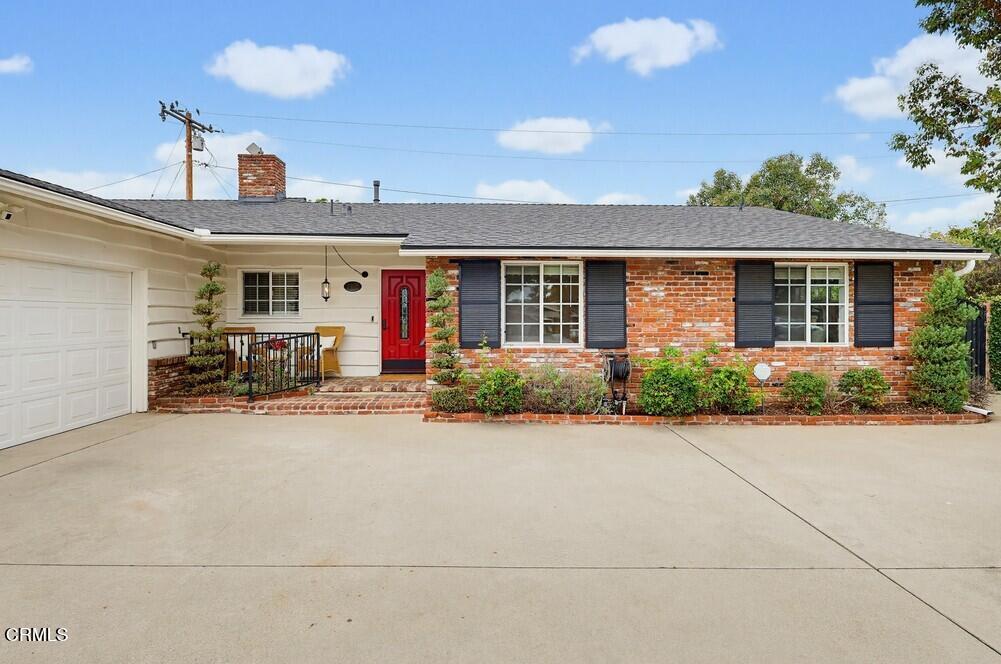 1115 West Briarcroft Road Claremont, CA 91711 - Photo 6 of 58 1115-w-briarcroft-rd-007_web