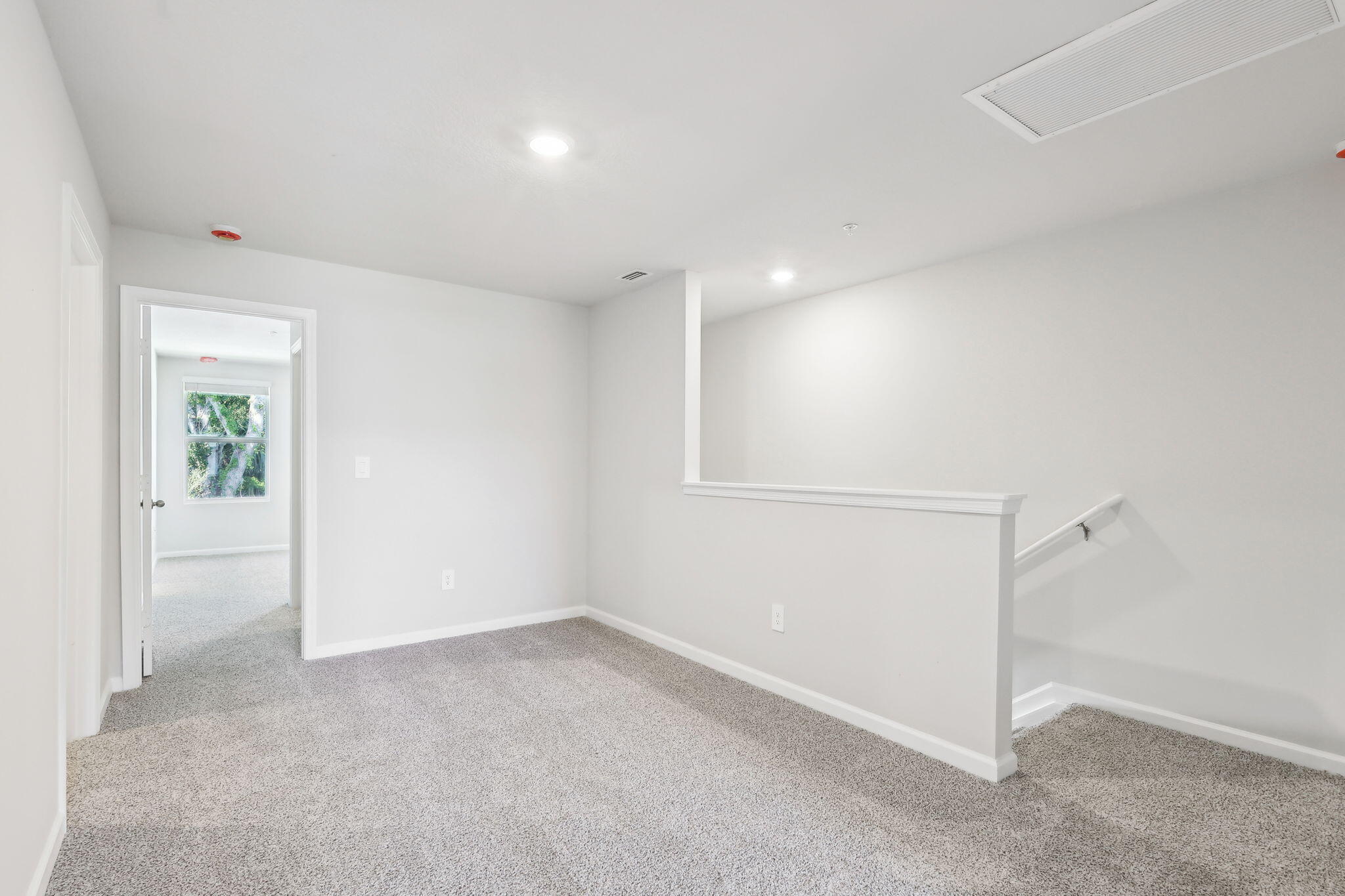 478 Salisbury Circle Fort Pierce, FL 34982 - Photo 17 of 35 a view of an empty room