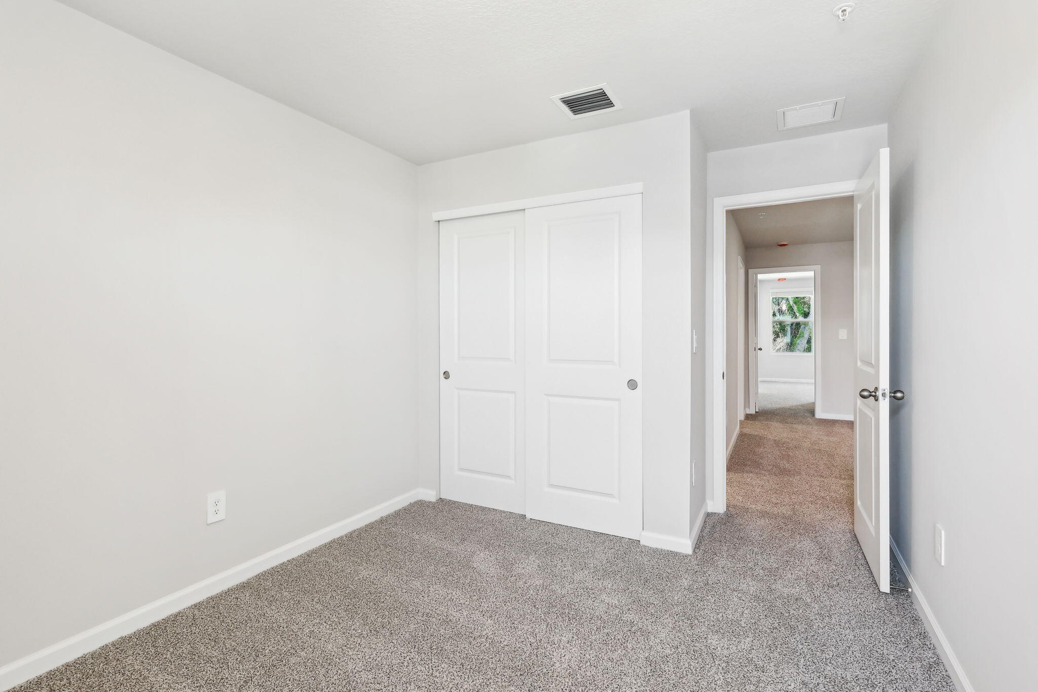 478 Salisbury Circle Fort Pierce, FL 34982 - Photo 22 of 35 an empty room with closet