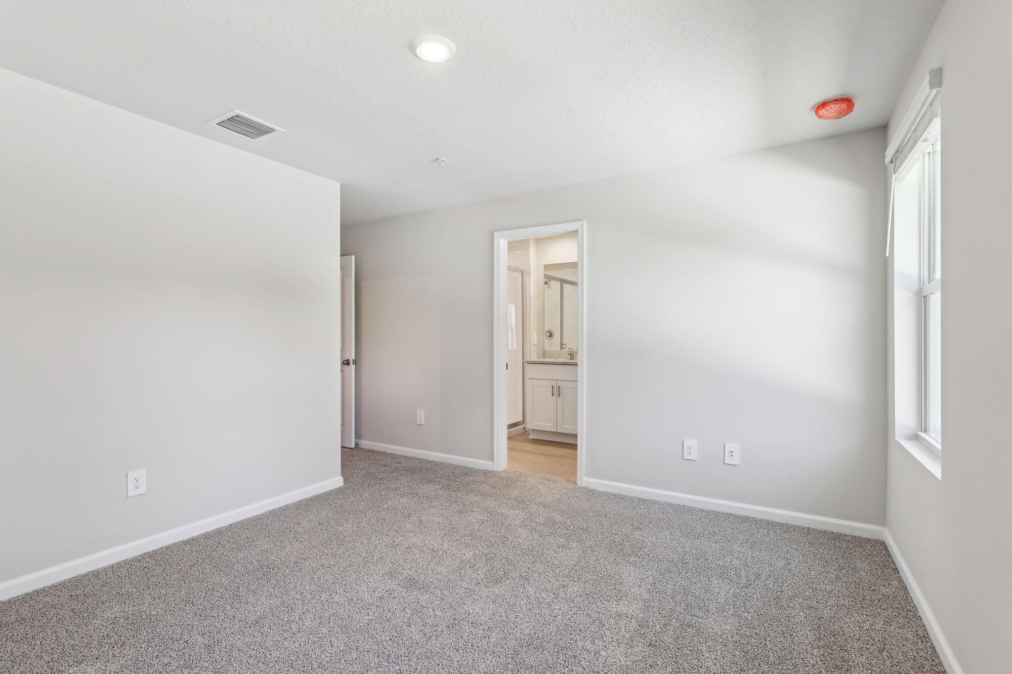 478 Salisbury Circle Fort Pierce, FL 34982 - Photo 28 of 35 a view of an empty room