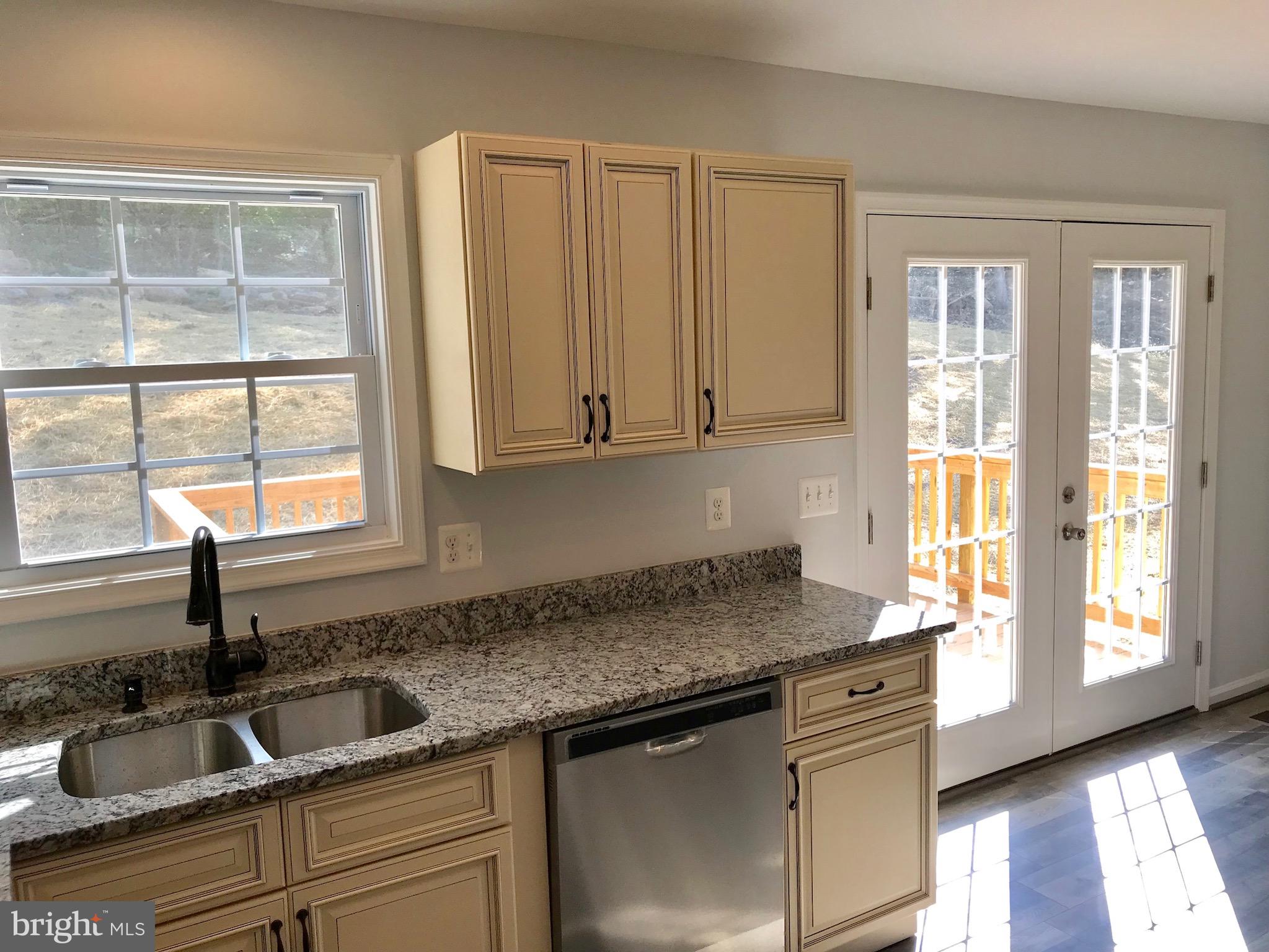 768 Farms River Road Front Royal, VA 22630 - Photo 7 of 32 Photo Similar - Interior Finishes May Be Different