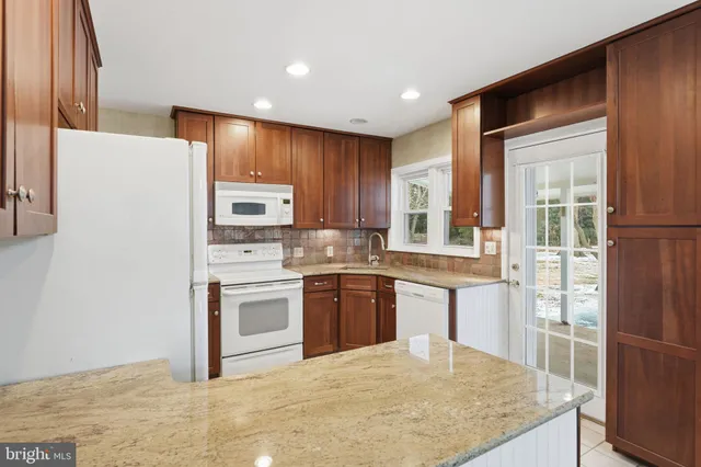 $400,000 | 324 Rogers Road, Norristown, PA 19403