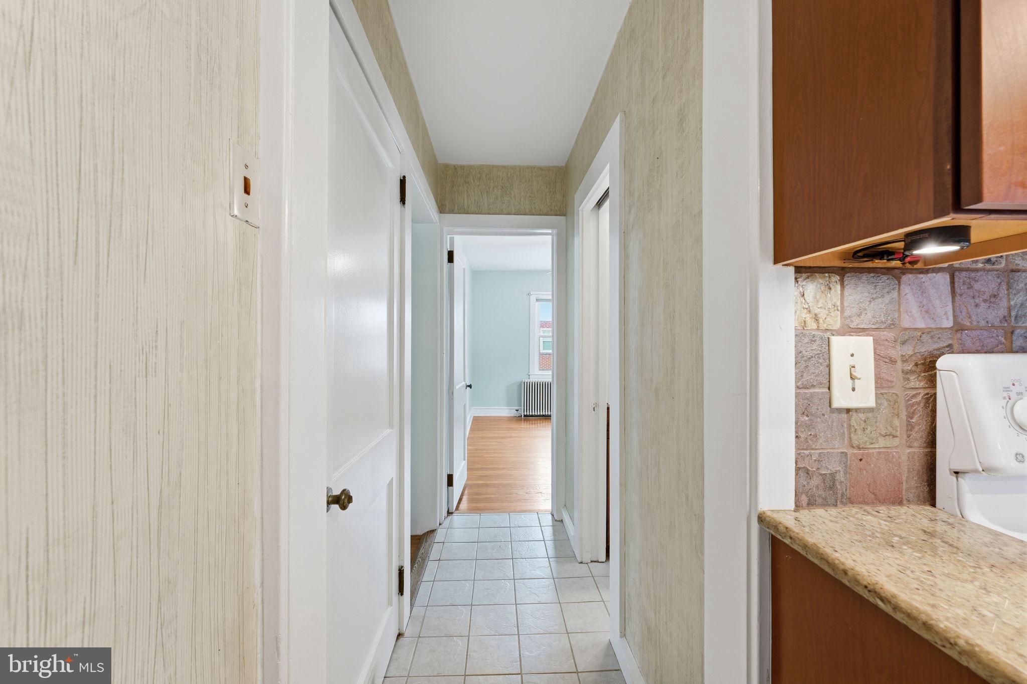 324 Rogers Road Norristown, PA 19403 - Photo 14 of 42