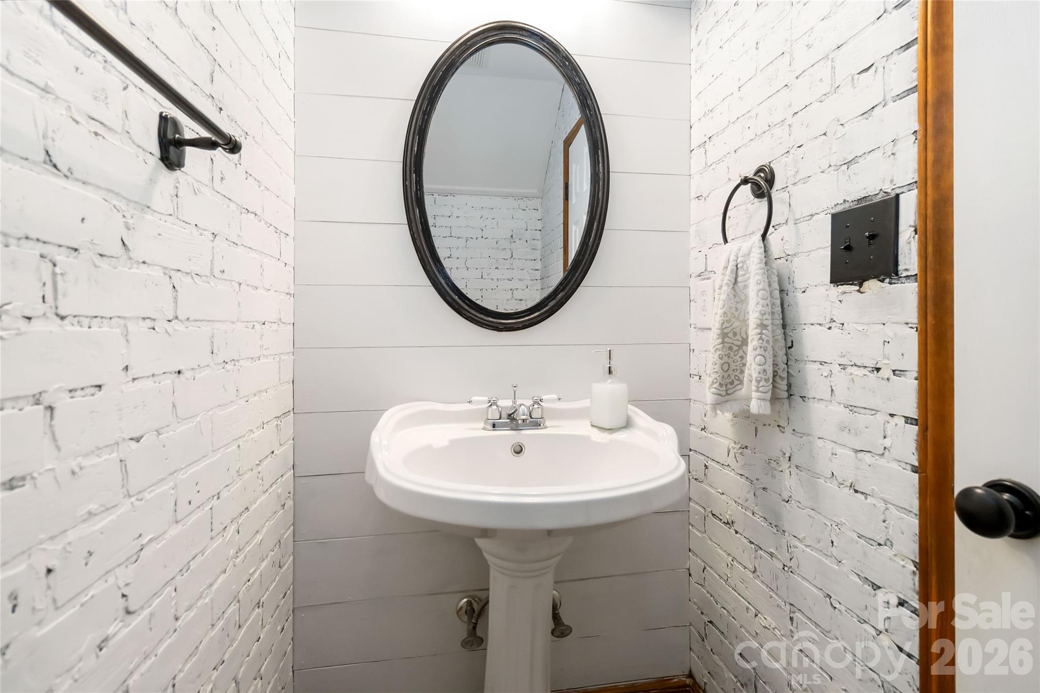 4417 Steepleton Way Charlotte, NC 28215 - Photo 23 of 46