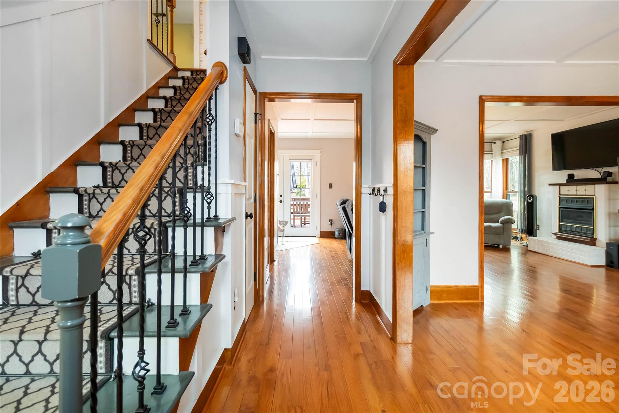 4417 Steepleton Way Charlotte, NC 28215 - Photo 10 of 46