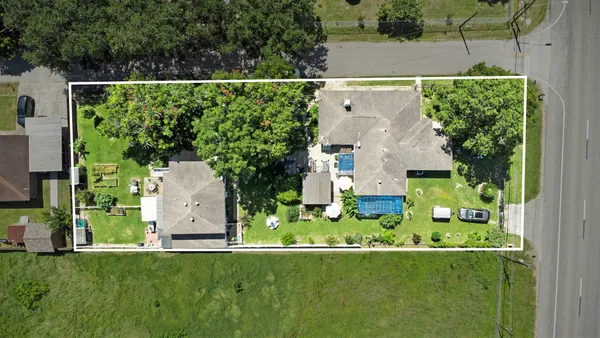 a picture of floor plan