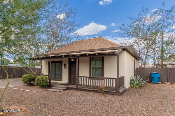 $1,900 | 3430 East Cambridge Avenue, Phoenix, AZ 85008