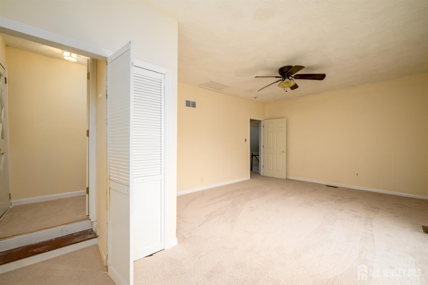 65 Orange Street Edison, NJ 08817 - Photo 18 of 51 a view of an empty room