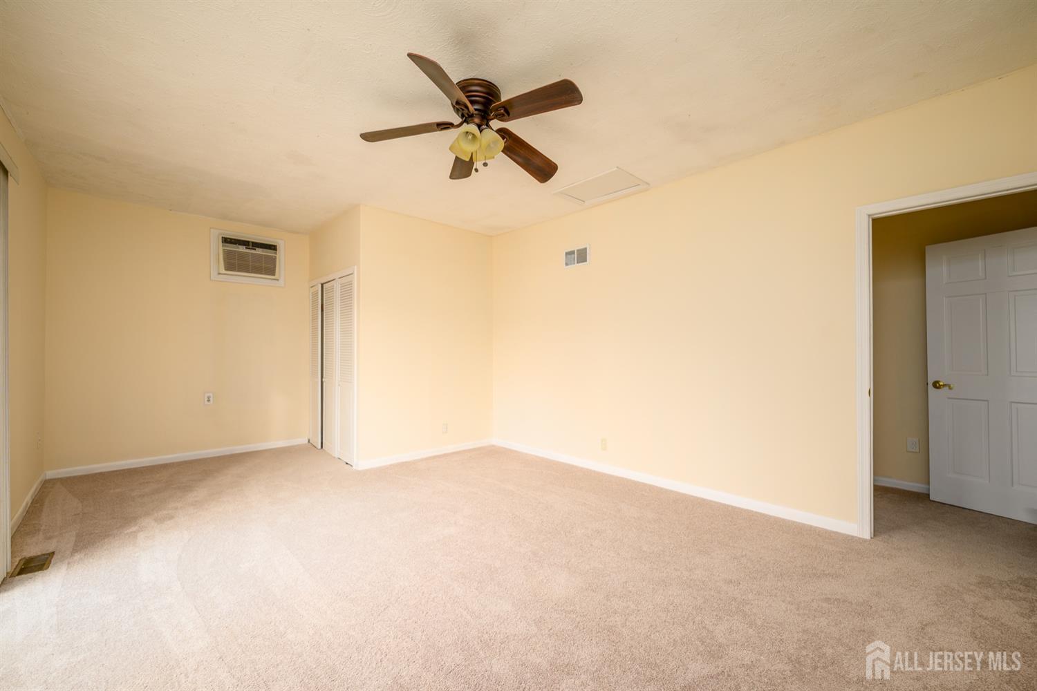 65 Orange Street Edison, NJ 08817 - Photo 21 of 51 a view of a big room with carpet