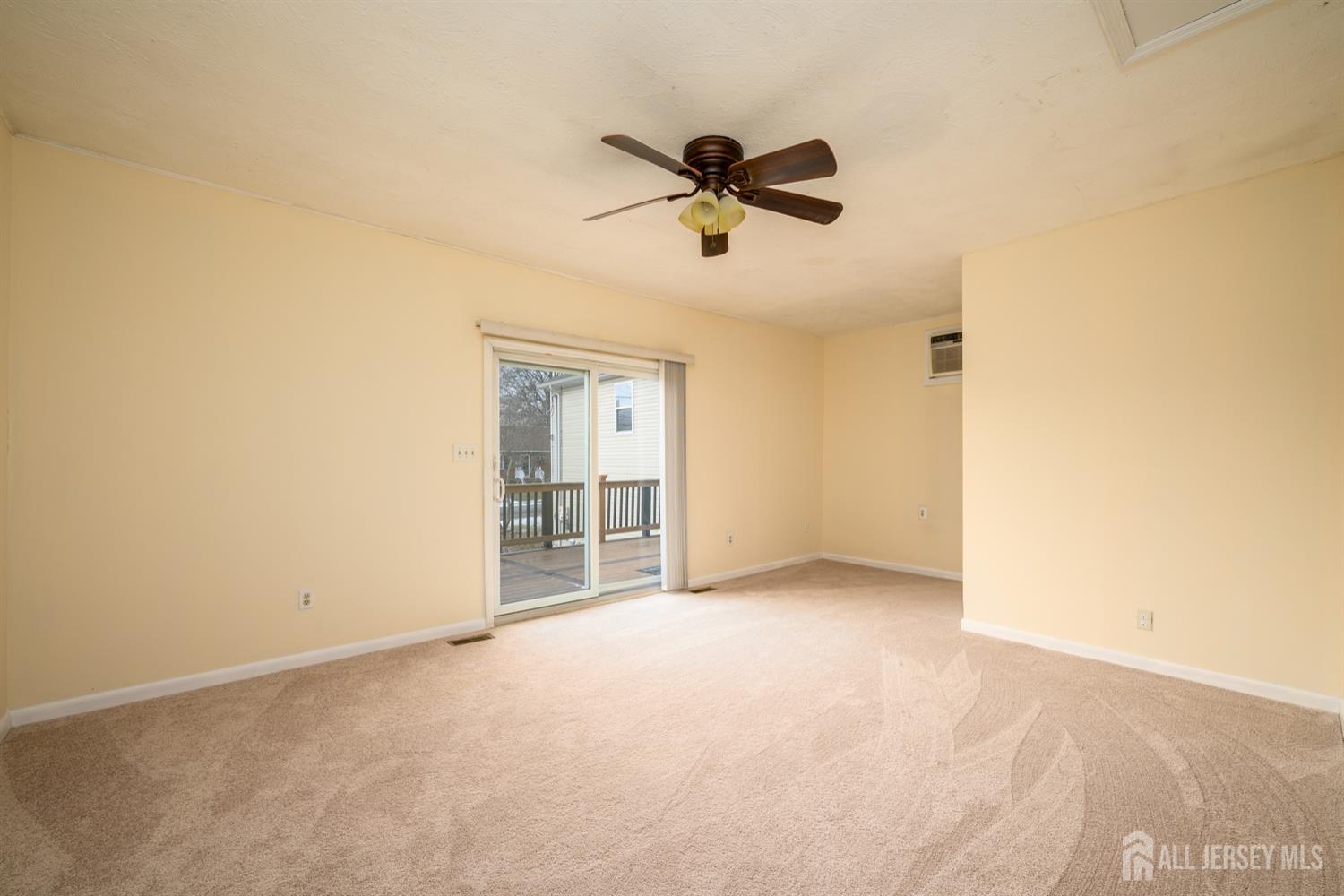 65 Orange Street Edison, NJ 08817 - Photo 22 of 51 a view of empty room with windows