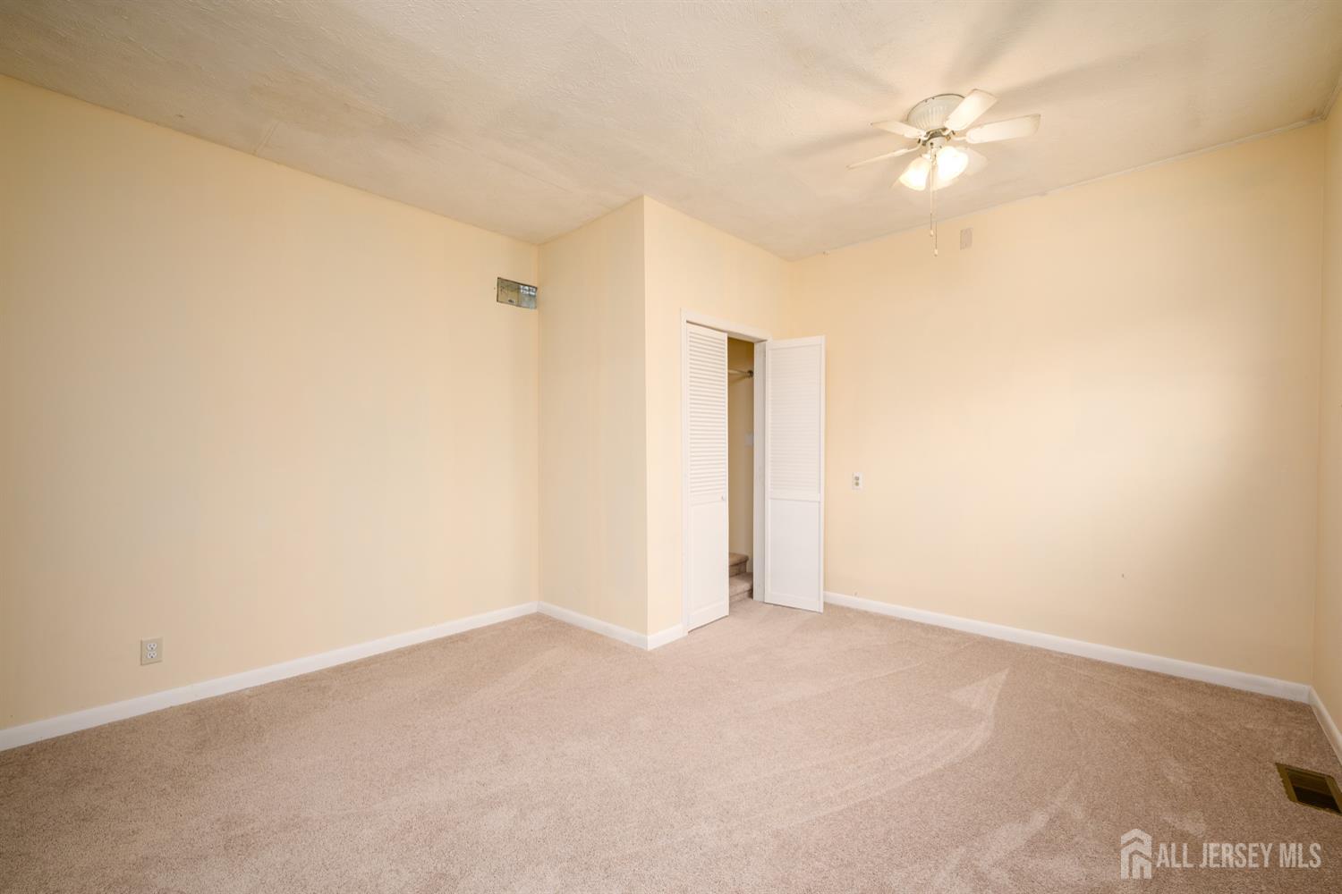 65 Orange Street Edison, NJ 08817 - Photo 24 of 51 a view of an empty room