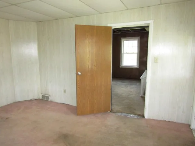 $40,000 | 6 Browarsky Boulevard, Avella, PA 15312