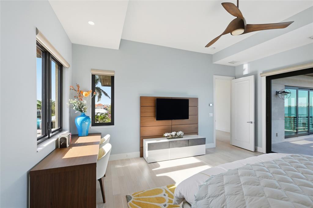 600 Wedge Lane Longboat Key, FL 34228 - Photo 51 of 82