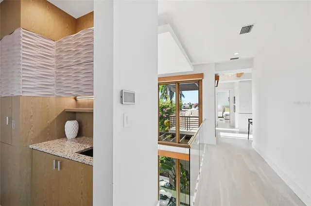 $9,875,000 | 600 Wedge Lane, Longboat Key, FL 34228