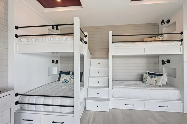 $9,875,000 | 600 Wedge Lane, Longboat Key, FL 34228