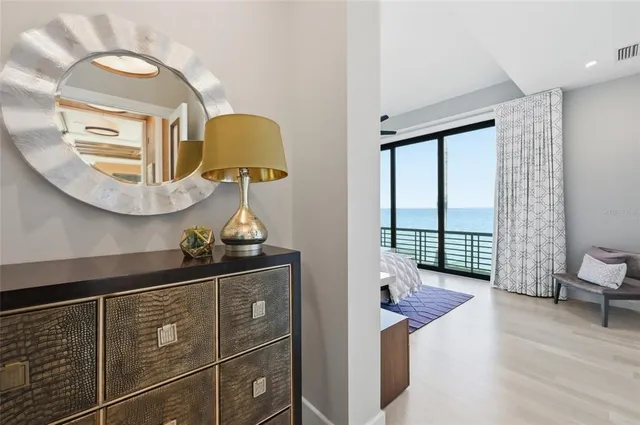 $9,875,000 | 600 Wedge Lane, Longboat Key, FL 34228