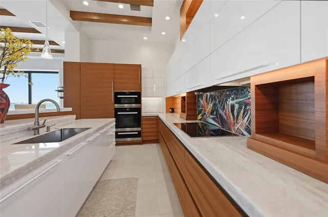 $9,875,000 | 600 Wedge Lane, Longboat Key, FL 34228