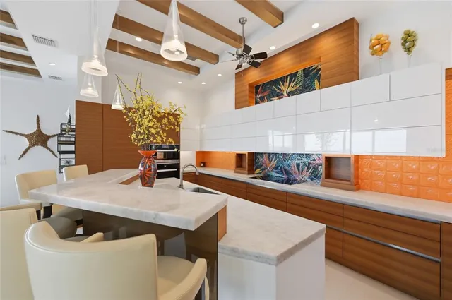 $9,875,000 | 600 Wedge Lane, Longboat Key, FL 34228