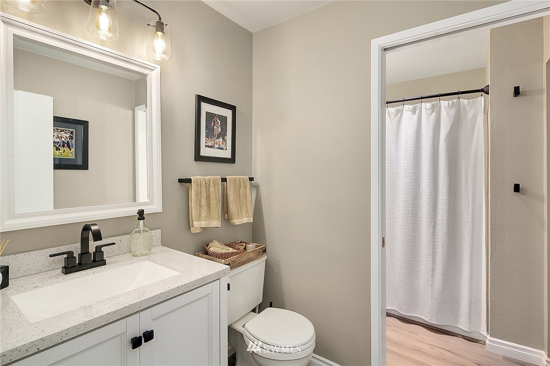 7337 Old Redmond Road, Unit 116 Redmond, WA 98052 - Photo 14 of 21 Gallery Image 14