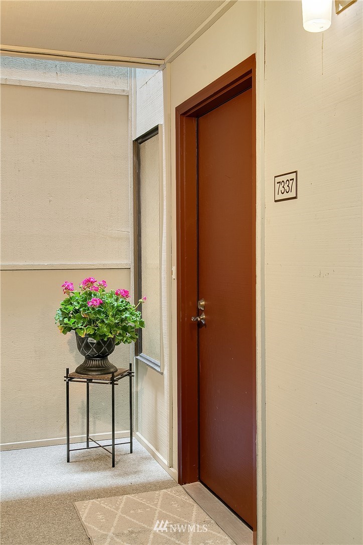 7337 Old Redmond Road, Unit 116 Redmond, WA 98052 - Photo 3 of 21 Gallery Image 3