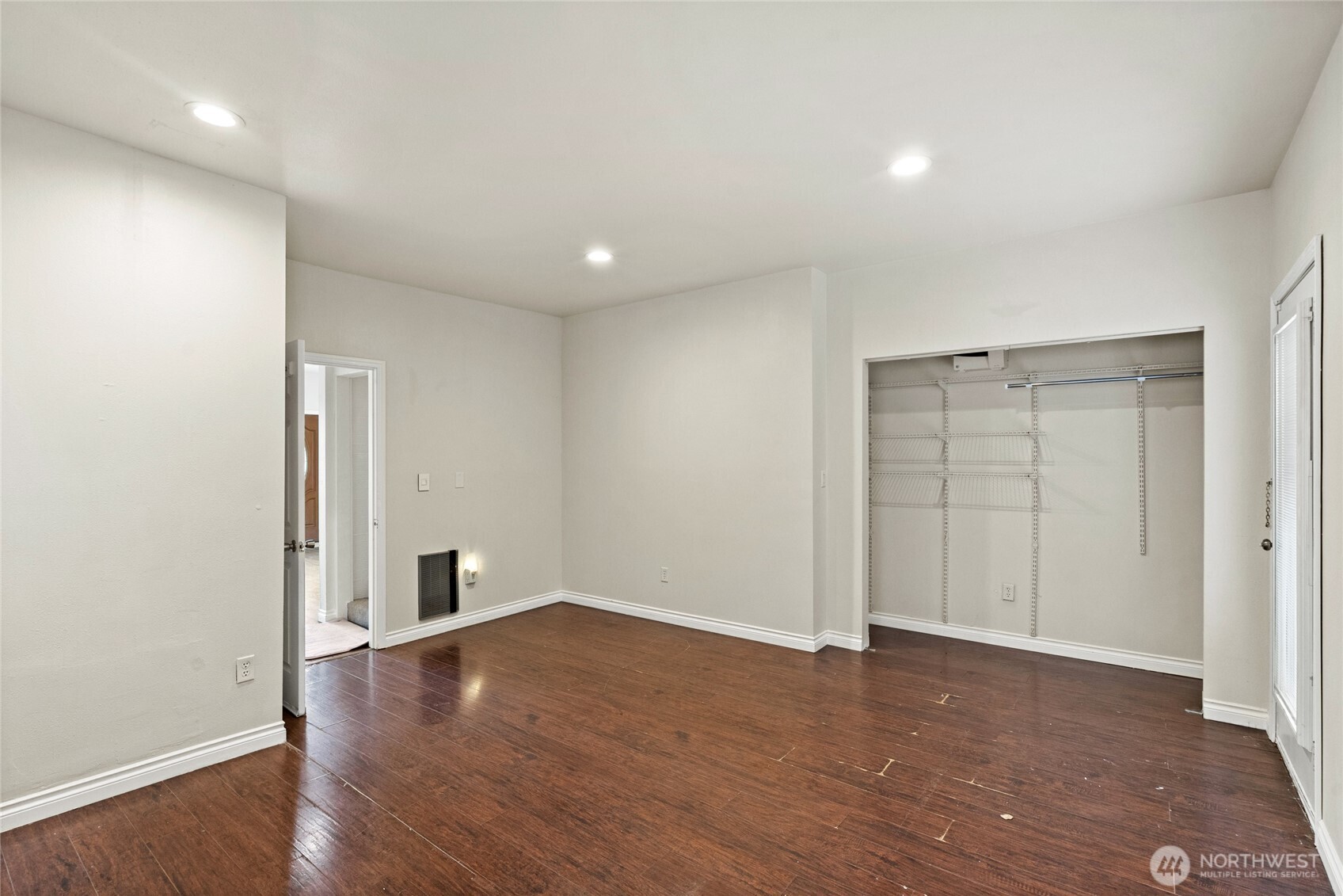 4012 Rucker Avenue Everett, WA 98201 - Photo 9 of 19