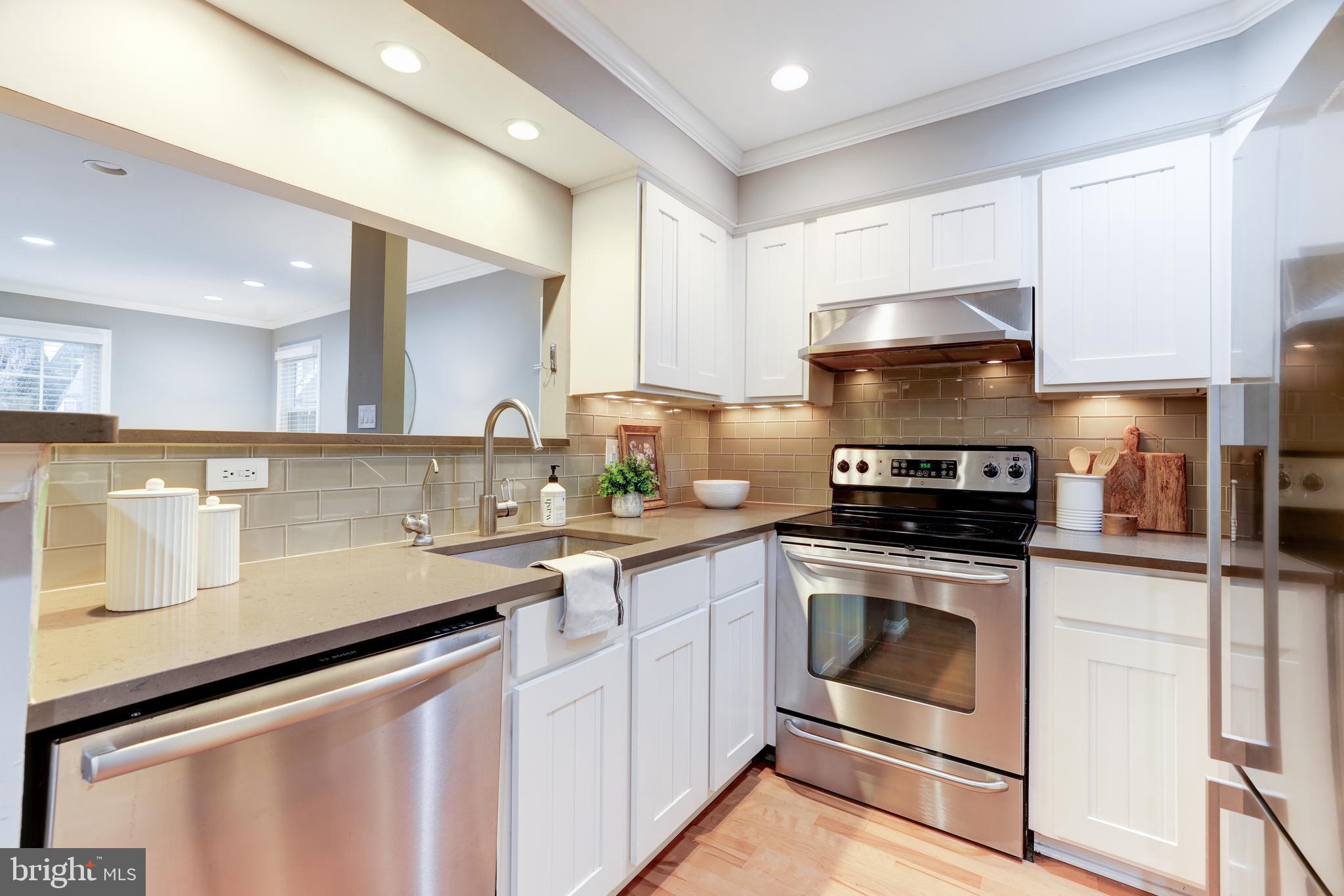 2224 Springwood Drive, Unit 109A Reston, VA 20191 - Photo 18 of 38