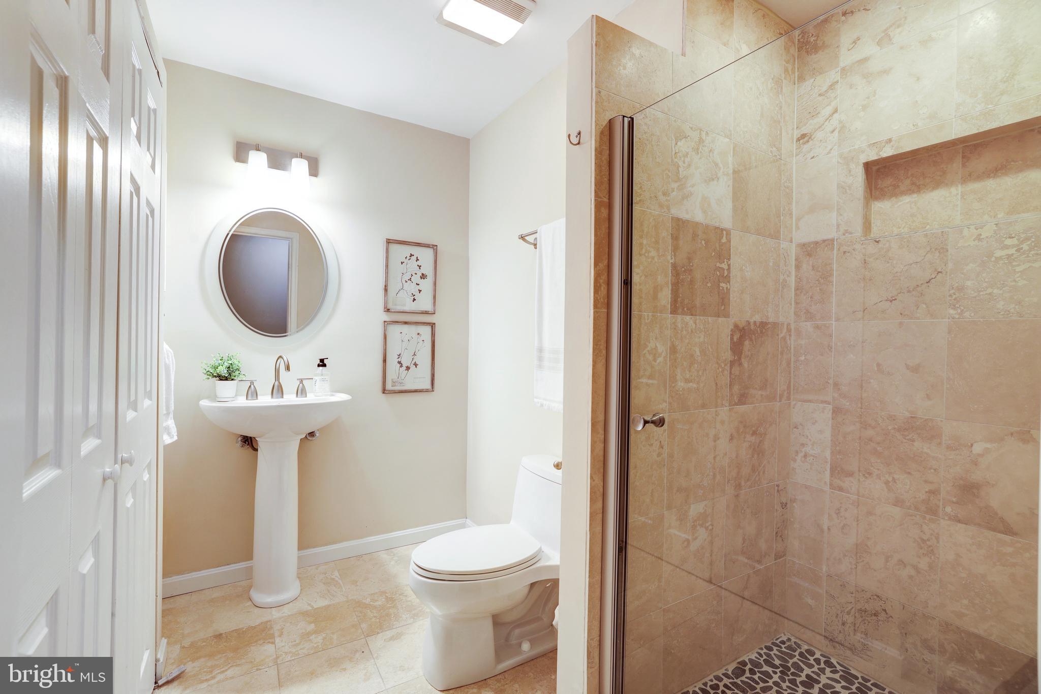 2224 Springwood Drive, Unit 109A Reston, VA 20191 - Photo 28 of 38