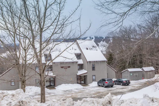 $315,000 | 17 J Snow Tree Lane, Unit LEDGES J, West Dover, VT 05356