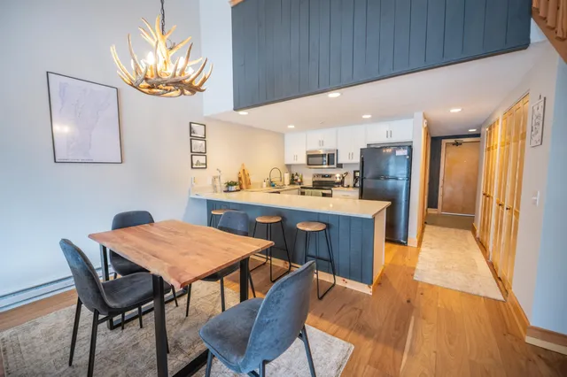 $315,000 | 17 J Snow Tree Lane, Unit LEDGES J, West Dover, VT 05356