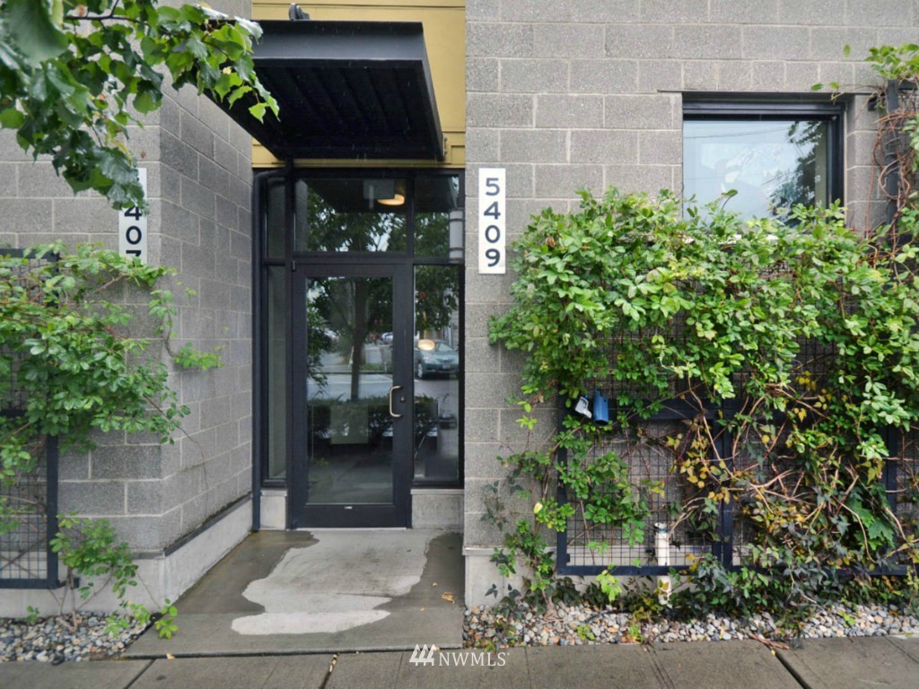 5440 Leary Way Northwest, Unit 108 Seattle, WA 98107 - Photo 2 of 23