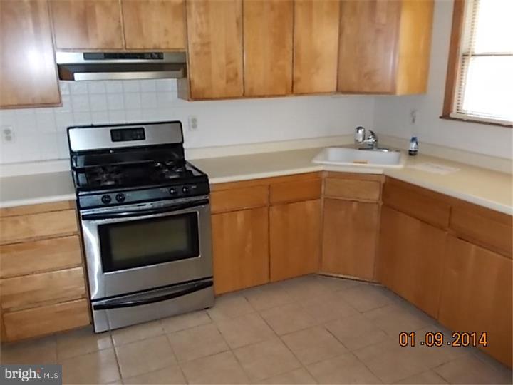 282 George Dye Road Trenton, NJ 08690 - Photo 3 of 11